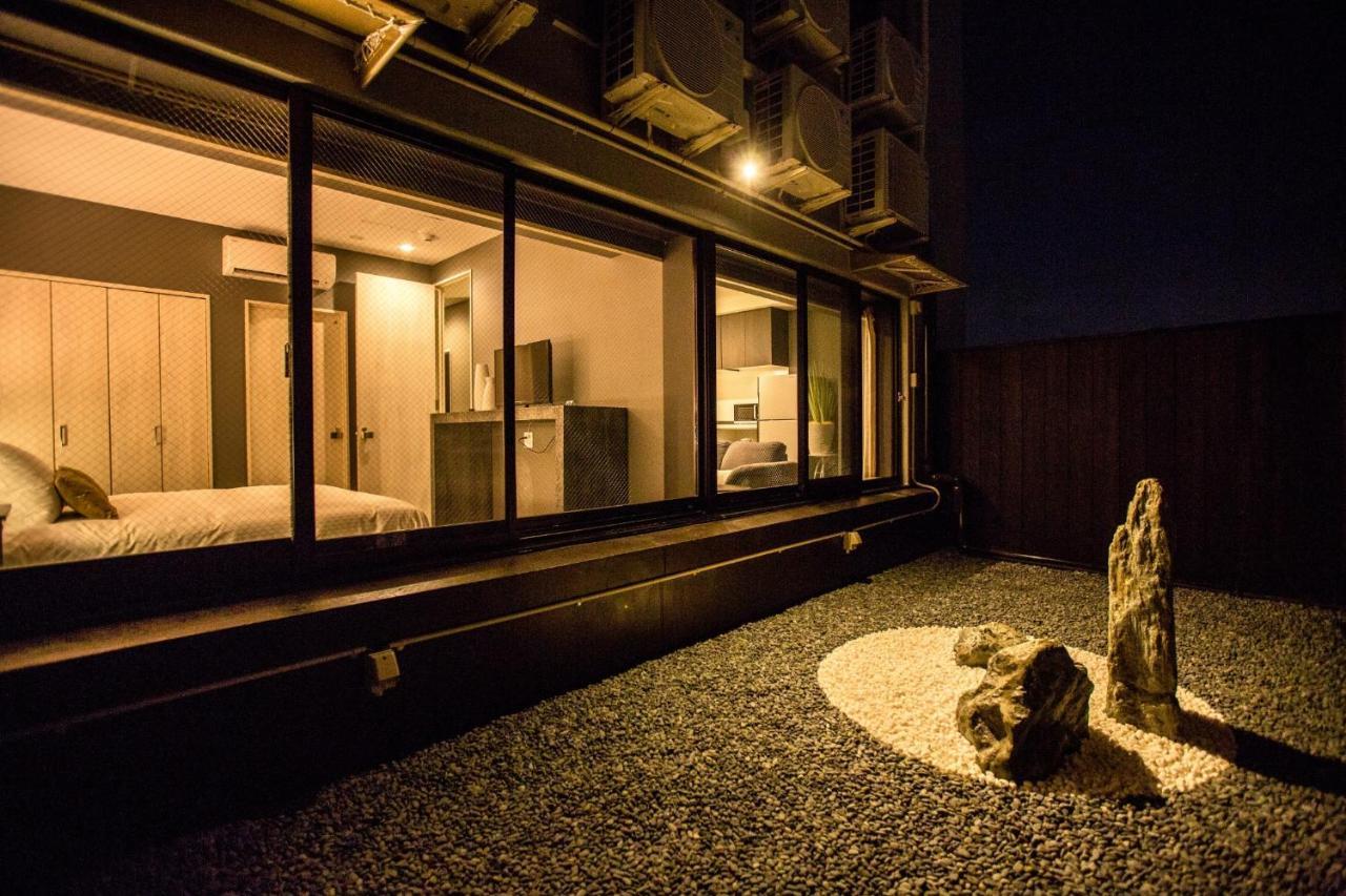 R&run Serviced & - Vacation 99200 Apartment